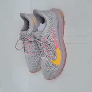 Nike Quest Womens Grey Pink Running Athletic Workout Tennis Shoes Size 8.5